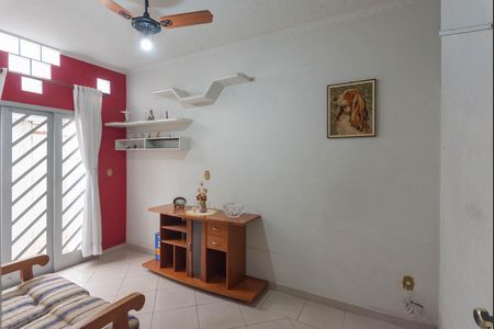Casa para alugar com 280m², 3 quartos e 6 vagas Casa para alugar com 280m², 3 quartos e 6 vagasQuarto