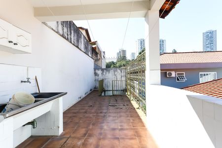 Casa para alugar com 252m², 3 quartos e 6 vagas Casa para alugar com 252m², 3 quartos e 6 vagasÁrea de serviço