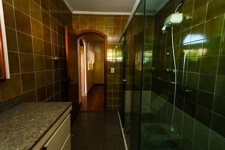 Casa para alugar com 252m², 3 quartos e 6 vagas Casa para alugar com 252m², 3 quartos e 6 vagasBanheiro social