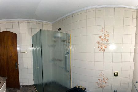 Casa para alugar com 252m², 5 quartos e 6 vagas Casa para alugar com 252m², 5 quartos e 6 vagasBanheiro da Suíte 1