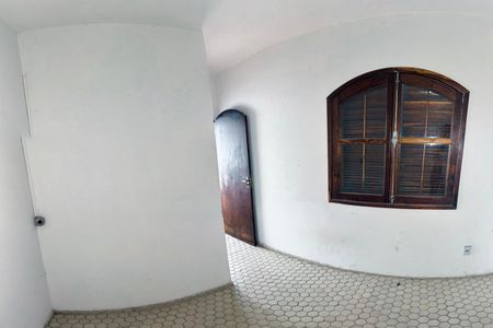 Casa para alugar com 252m², 5 quartos e 6 vagas Casa para alugar com 252m², 5 quartos e 6 vagasQuarto de Serviço 1