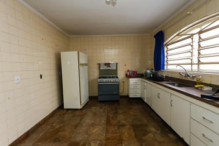 Cozinha de casa para alugar com 3 quartos, 252m² em Jardim Londrina, São Paulo