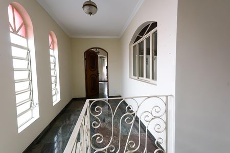 Casa para alugar com 252m², 3 quartos e 6 vagas Casa para alugar com 252m², 3 quartos e 6 vagasÁrea externa