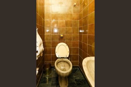 Lavabo de casa para alugar com 3 quartos, 252m² em Jardim Londrina, São Paulo