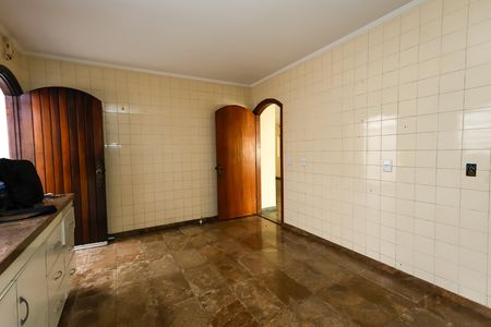 Casa para alugar com 252m², 3 quartos e 6 vagas Casa para alugar com 252m², 3 quartos e 6 vagasCozinha