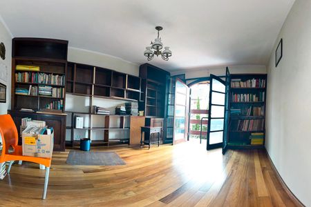 Casa para alugar com 252m², 5 quartos e 6 vagas Casa para alugar com 252m², 5 quartos e 6 vagasquarto 2