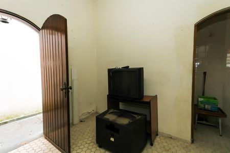 Casa para alugar com 252m², 3 quartos e 6 vagas Casa para alugar com 252m², 3 quartos e 6 vagasQuarto de serviço