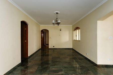 Sala  de casa para alugar com 3 quartos, 252m² em Jardim Londrina, São Paulo