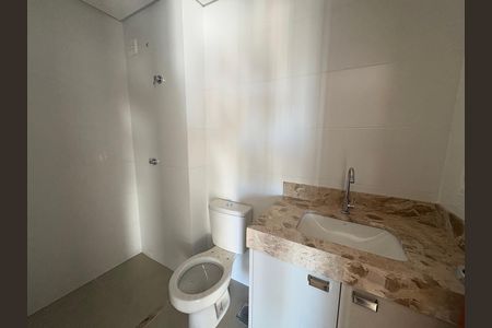 Apartamento à venda com 66m², 2 quartos e 1 vaga Apartamento à venda com 66m², 2 quartos e 1 vagaBanheiro da Suíte 1