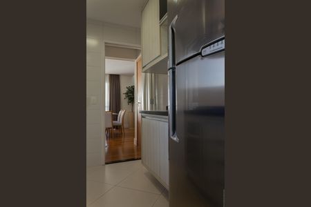 Apartamento para alugar com 107m², 2 quartos e 2 vagasCozinha