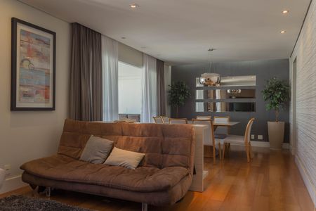 Apartamento para alugar com 107m², 2 quartos e 2 vagasSala