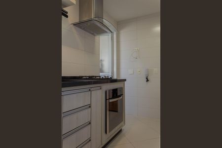 Apartamento para alugar com 107m², 2 quartos e 2 vagasCozinha