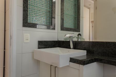 Apartamento para alugar com 107m², 2 quartos e 2 vagasBanheiro da Suíte 1