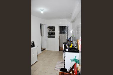 Kitnet / studio - Cozinha de casa para alugar com 1 quarto, 80m² em Anhanguera, São Paulo