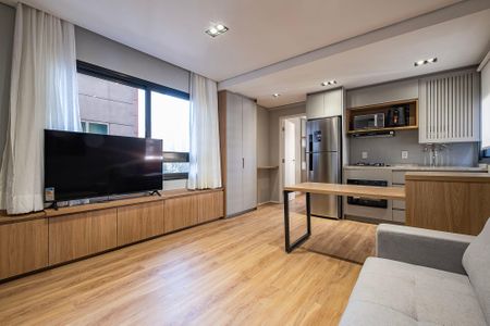 Sala/Cozinha de apartamento para alugar com 1 quarto, 50m² em Cerqueira César, São Paulo