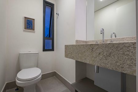 Lavabo de apartamento para alugar com 1 quarto, 51m² em Cerqueira César, São Paulo