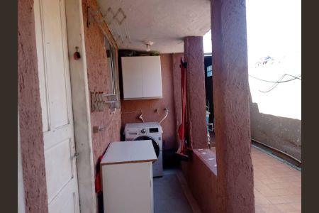 Foto 02 de casa à venda com 4 quartos, 138m² em Vila Ema, São Paulo