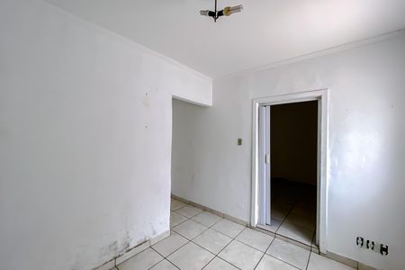 Casa à venda com 310m², 2 quartos e 4 vagas Casa à venda com 310m², 2 quartos e 4 vagasQuarto 2