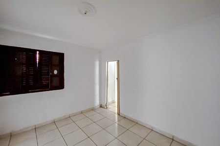Casa à venda com 310m², 2 quartos e 4 vagas Casa à venda com 310m², 2 quartos e 4 vagasQuarto 1