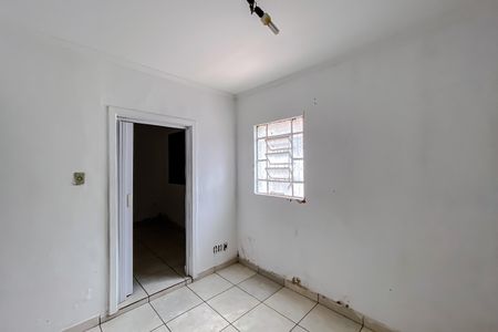 Casa à venda com 310m², 2 quartos e 4 vagas Casa à venda com 310m², 2 quartos e 4 vagasQuarto 2