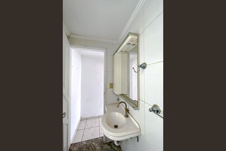 Casa à venda com 310m², 2 quartos e 4 vagas Casa à venda com 310m², 2 quartos e 4 vagasBanheiro social