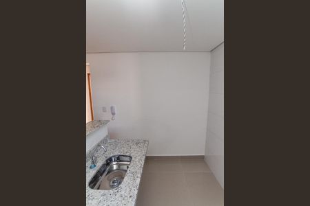Apartamento para alugar com 31m², 2 quartos e sem vaga Apartamento para alugar com 31m², 2 quartos e sem vagaCozinha e Área de Serviço