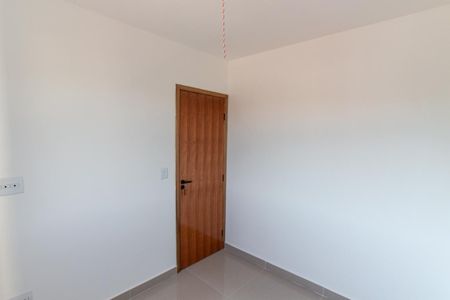 Quarto 2 de apartamento para alugar com 2 quartos, 31m² em Vila Maria Alta, São Paulo