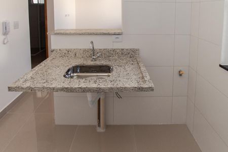 Apartamento para alugar com 31m², 2 quartos e sem vaga Apartamento para alugar com 31m², 2 quartos e sem vagaCozinha e Área de Serviço
