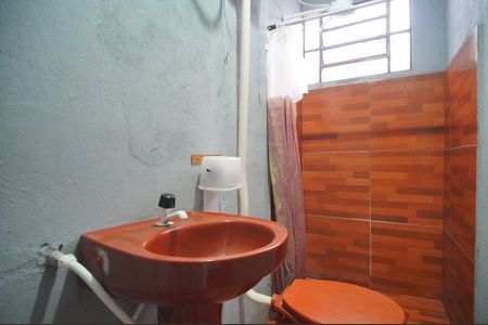 Banheiro de kitnet/studio para alugar com 1 quarto, 40m² em Ipiranga, Sapucaia do Sul