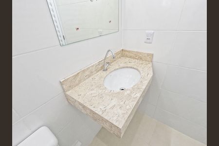 Casa à venda com 180m², 3 quartos e 2 vagas