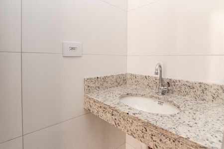 Apartamento à venda com 35m², 2 quartos e sem vaga Apartamento à venda com 35m², 2 quartos e sem vagaBanheiro
