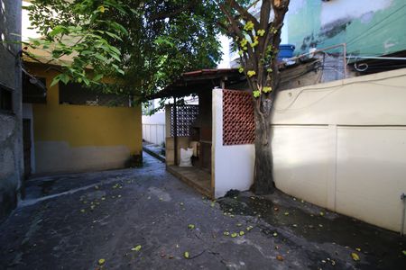 Casa para alugar com 60m², 2 quartos e sem vagaÁrea comum - Quintal