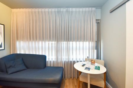 sala jantar e estar de kitnet/studio à venda com 1 quarto, 25m² em Perdizes, São Paulo