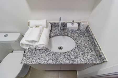 Studio para alugar com 24m², 1 quarto e sem vaga Studio para alugar com 24m², 1 quarto e sem vagaDetalhe - Banheiro