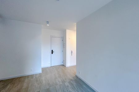 Apartamento para alugar com 75m², 2 quartos e 1 vagaSala