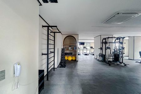 Apartamento para alugar com 75m², 2 quartos e 1 vagaÁrea comum - Academia