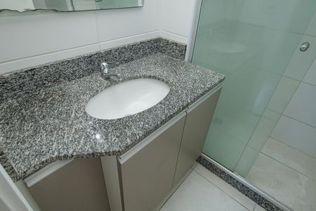 Apartamento à venda com 54m², 2 quartos e 1 vaga Apartamento à venda com 54m², 2 quartos e 1 vagaBanheiro da Suíte