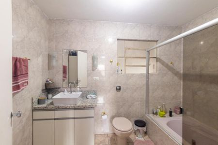 Casa à venda com 300m², 3 quartos e 3 vagasBanheiro Social  1