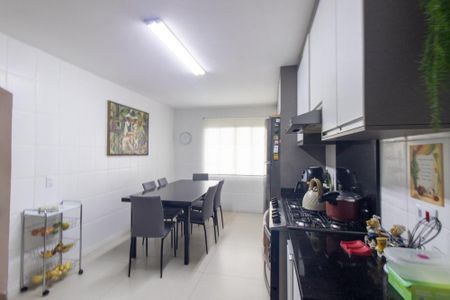 Casa à venda com 300m², 3 quartos e 3 vagasCozinha