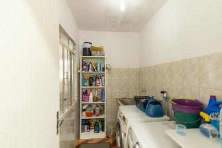 Casa à venda com 300m², 3 quartos e 3 vagasÁrea de Serviço