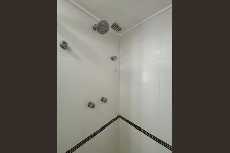 Studio para alugar com 31m², 1 quarto e 1 vaga Studio para alugar com 31m², 1 quarto e 1 vagaBanheiro