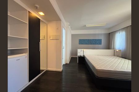 Studio para alugar com 31m², 1 quarto e 1 vaga Studio para alugar com 31m², 1 quarto e 1 vagaStudio