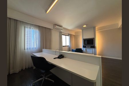 Studio para alugar com 31m², 1 quarto e 1 vaga Studio para alugar com 31m², 1 quarto e 1 vagaStudio