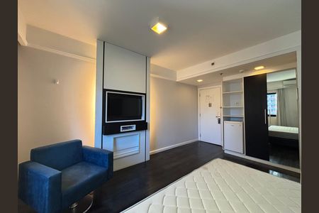 Studio para alugar com 31m², 1 quarto e 1 vaga Studio para alugar com 31m², 1 quarto e 1 vagaStudio