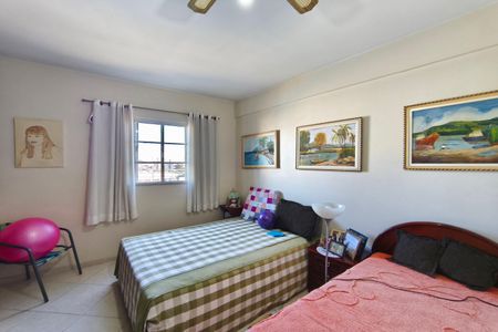 Apartamento à venda com 174m², 3 quartos e 3 vagas Apartamento à venda com 174m², 3 quartos e 3 vagasQuarto 2