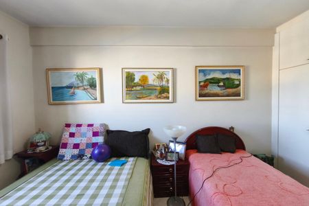 Apartamento à venda com 174m², 3 quartos e 3 vagas Apartamento à venda com 174m², 3 quartos e 3 vagasQuarto 2
