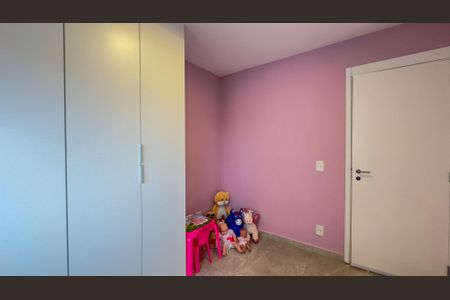 Apartamento à venda com 92m², 2 quartos e 2 vagasQuarto 2