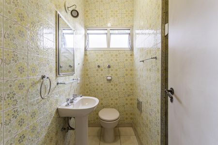Apartamento à venda com 167m², 3 quartos e 2 vagas Apartamento à venda com 167m², 3 quartos e 2 vagasBanheiro 2