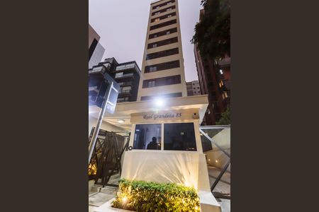 Fachada de apartamento para alugar com 3 quartos, 167m² em Itaim Bibi, São Paulo