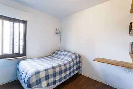 Apartamento à venda com 167m², 3 quartos e 2 vagas Apartamento à venda com 167m², 3 quartos e 2 vagasQuarto 3